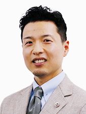 磯野　智資